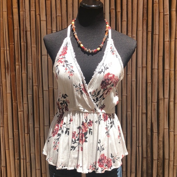 Kendall & Kylie Tops - KENDALL & KYLIE White Floral Racerback Top Medium